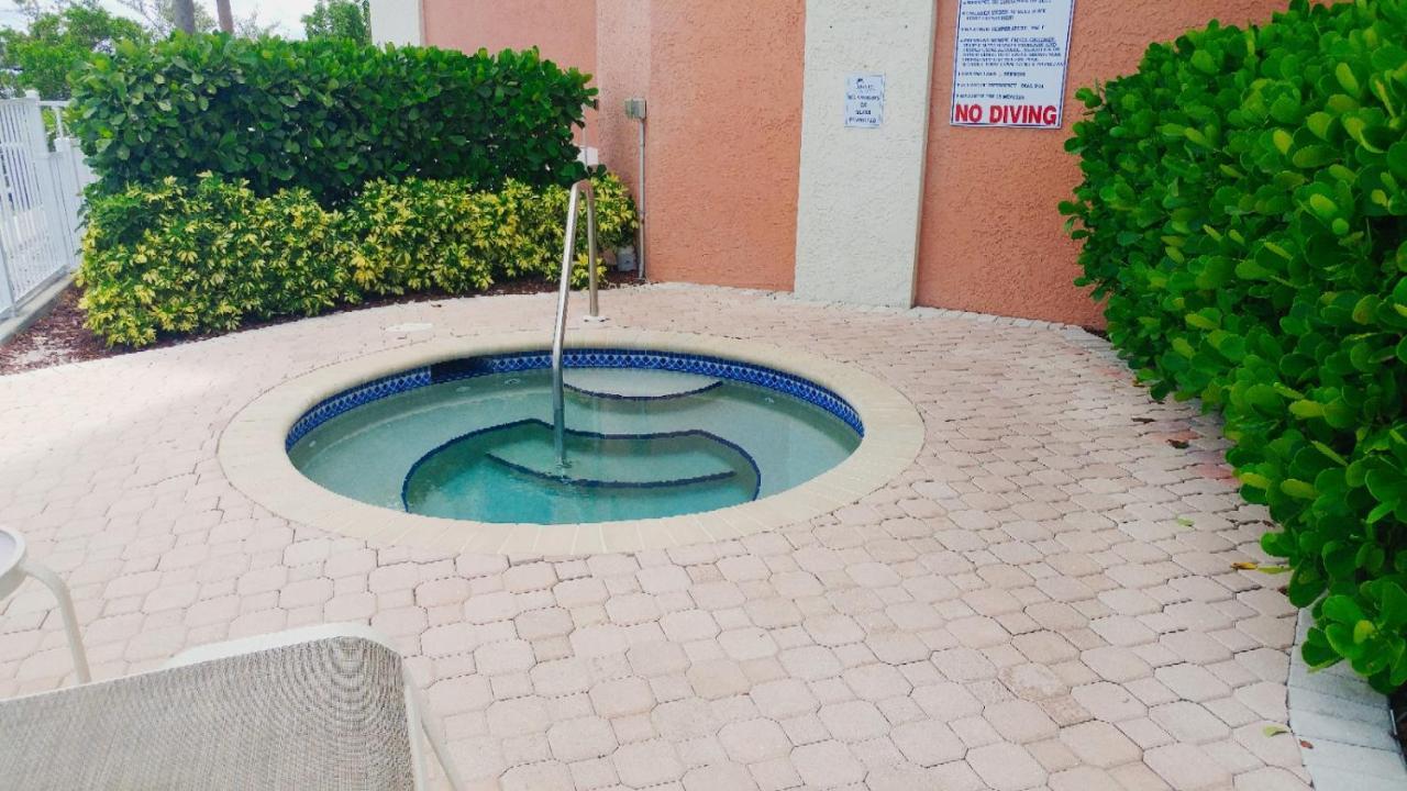 Lover'S Key Resort By Check-In Vacation Rentals Fort Myers Beach Bagian luar foto